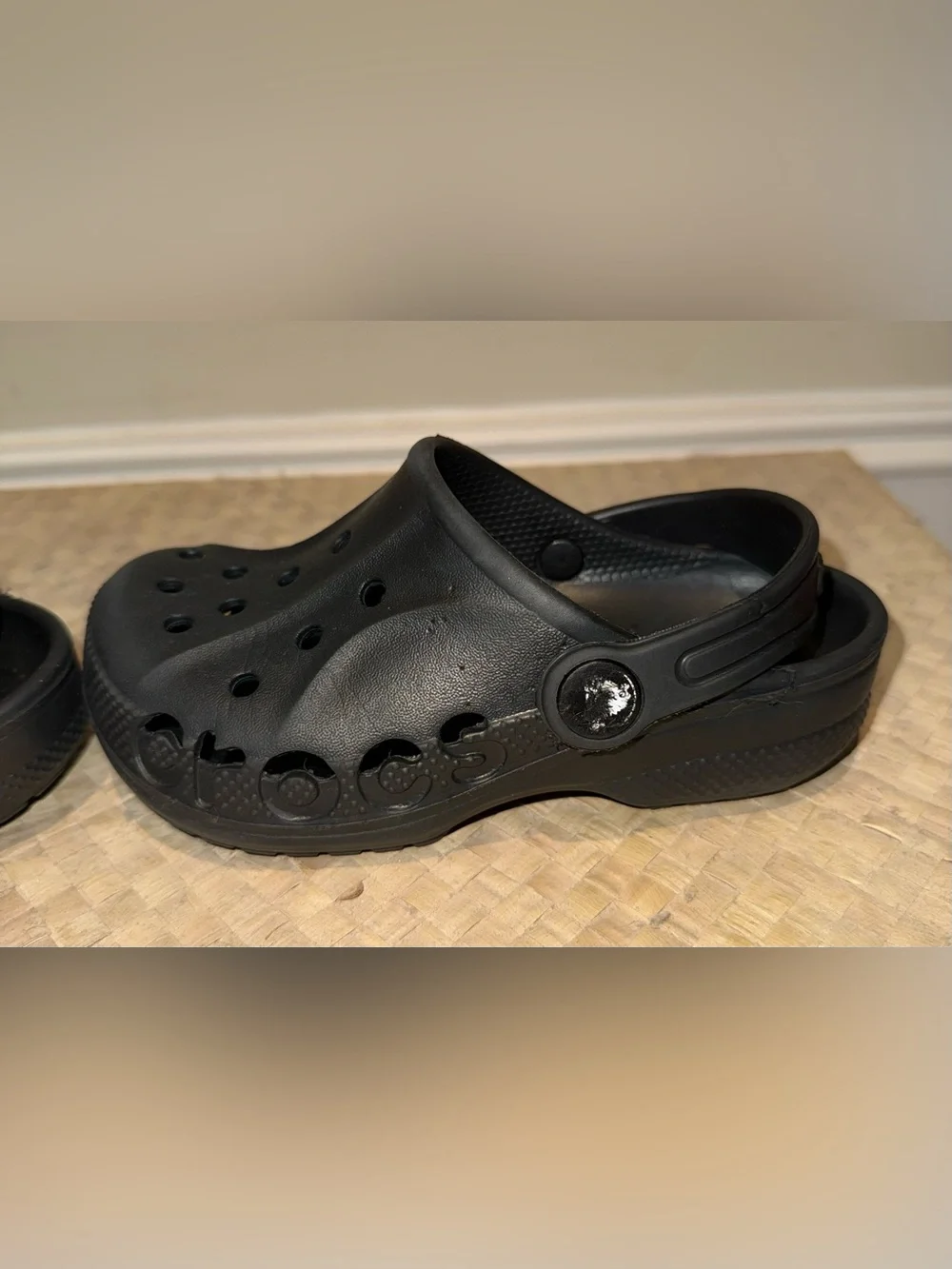 Kids Crocs - Size Children’s 10 - Black Slip-On Clogs - LIKE NEW